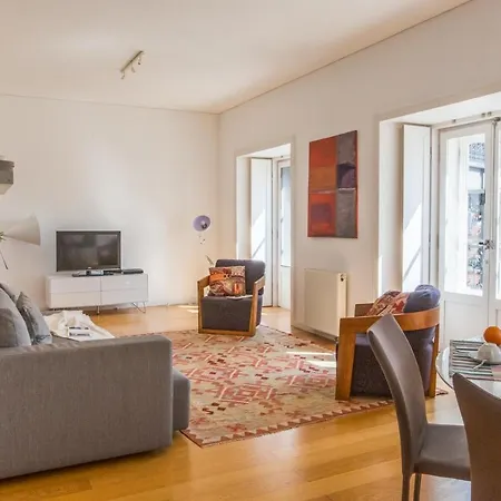 Plum Guide - Up To Santa Justa Apartment Lissabon