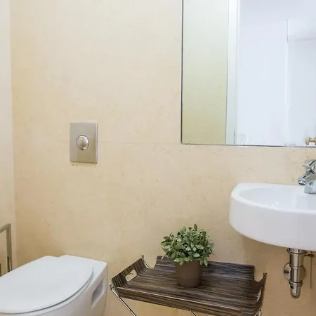 Plum Guide - Up To Santa Justa Apartament